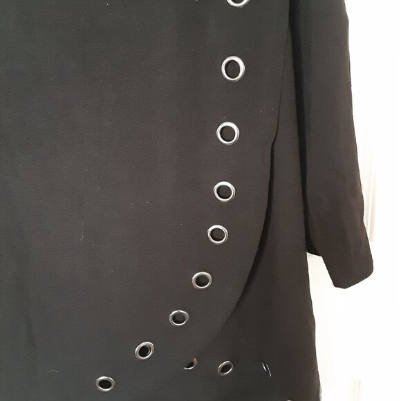Multiples  Medium Petite Black w/Silver Circles & Cowl Neck w/Short Sleeve Tunic - Picture 2 of 4